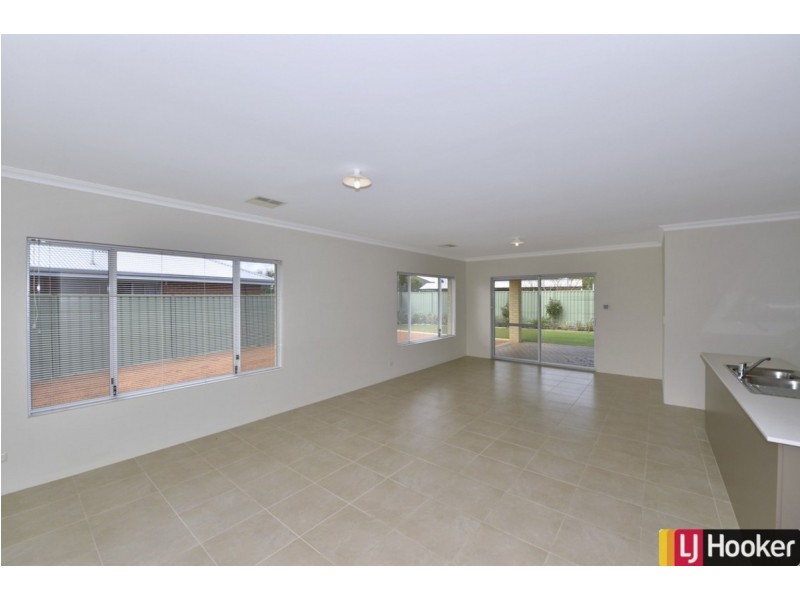 29 Woodstock Turn, Ravenswood WA 6208