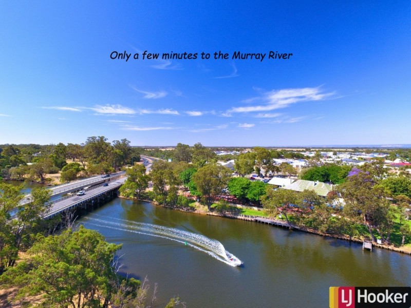 29 Woodstock Turn, Ravenswood WA 6208