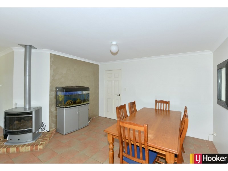 9 Wintersweet Place, Halls Head WA 6210