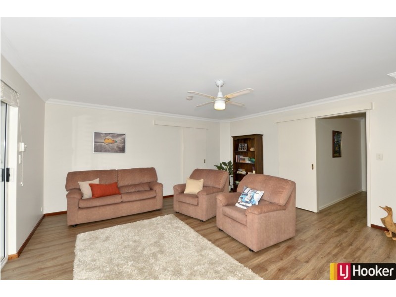 1 Arrowrock Retreat, Greenfields WA 6210