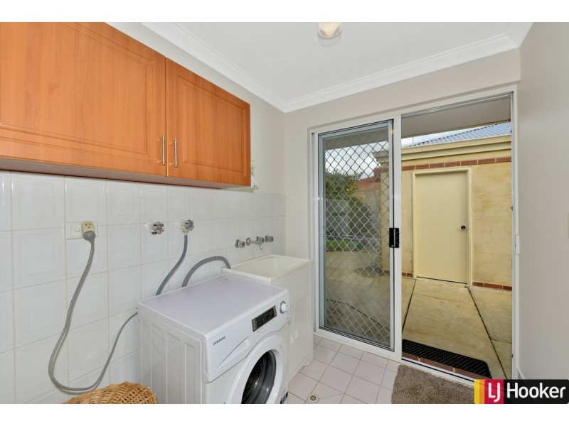 1 Arrowrock Retreat, Greenfields WA 6210