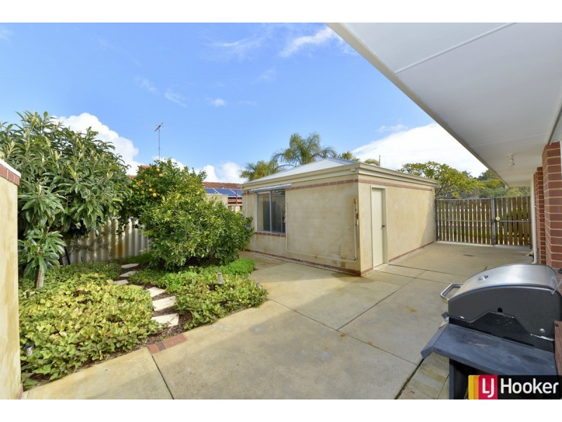1 Arrowrock Retreat, Greenfields WA 6210