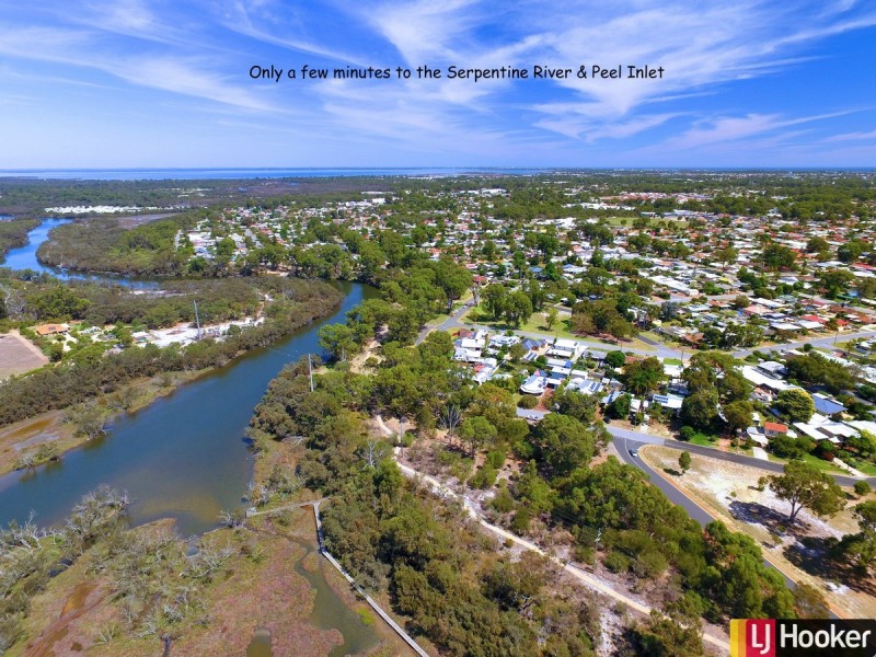 1 Arrowrock Retreat, Greenfields WA 6210