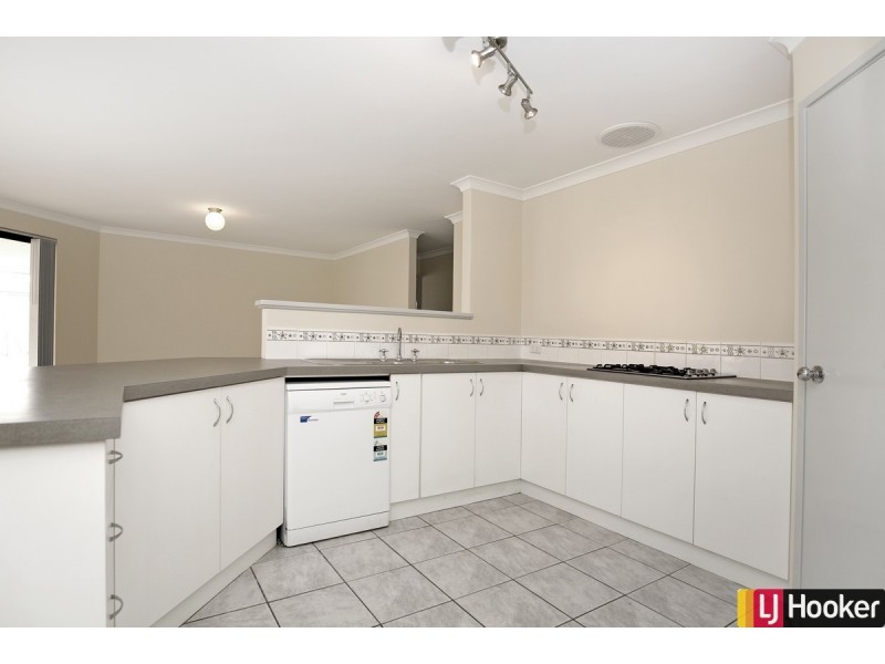 6 Evella Cove, Lakelands WA 6180