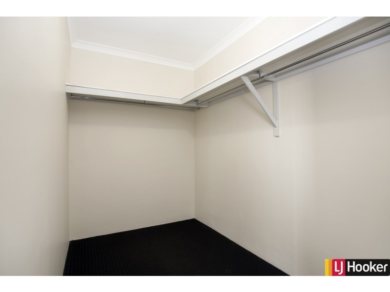 6 Evella Cove, Lakelands WA 6180