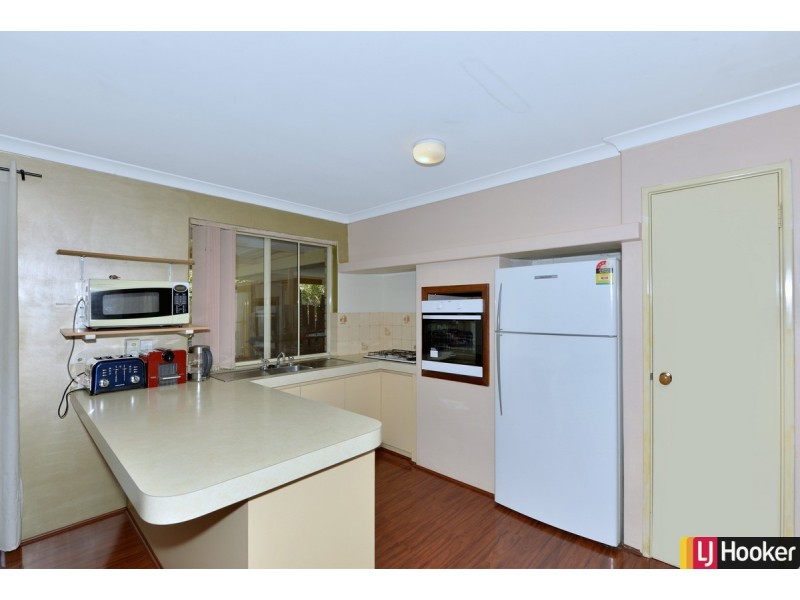 1B Jasmine Place, Halls Head WA 6210