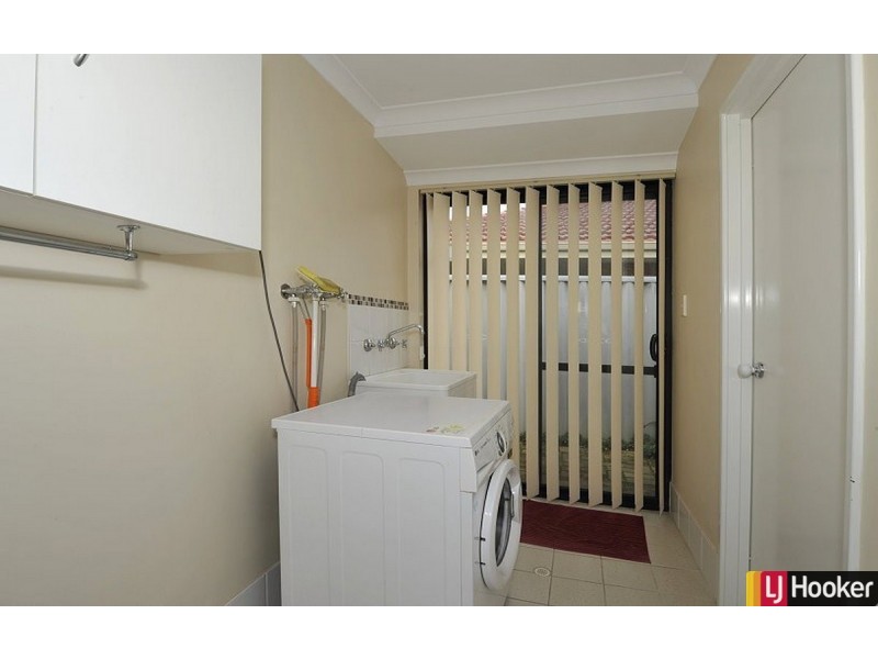 2/11 Liberton Place, Coodanup WA 6210