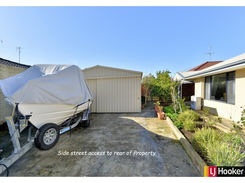 6 Chantilly Circuit, Meadow Springs WA 6210