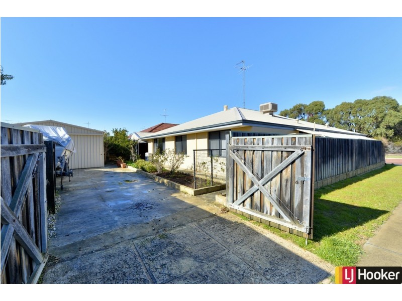 6 Chantilly Circuit, Meadow Springs WA 6210