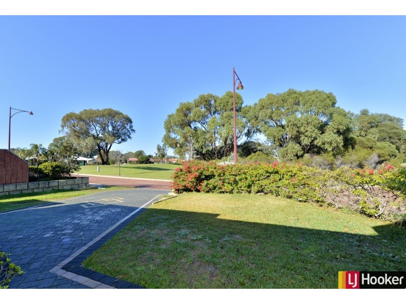 6 Chantilly Circuit, Meadow Springs WA 6210