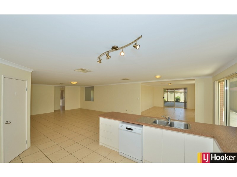 14 Virginia Turn, Madora Bay WA 6210