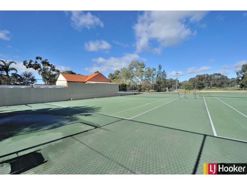 11/1 Lakes Crescent, South Yunderup WA 6208