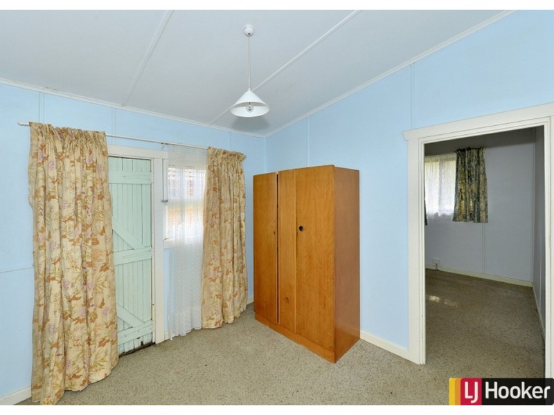 11 Wyeree Road, Mandurah WA 6210
