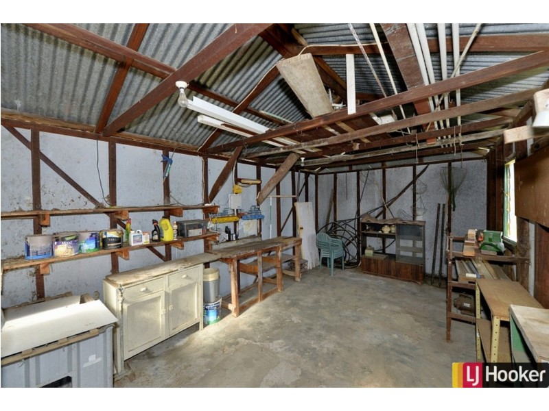 11 Wyeree Road, Mandurah WA 6210
