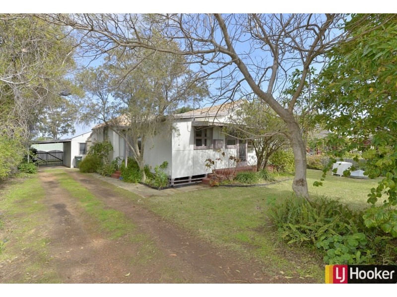 11 Wyeree Road, Mandurah WA 6210
