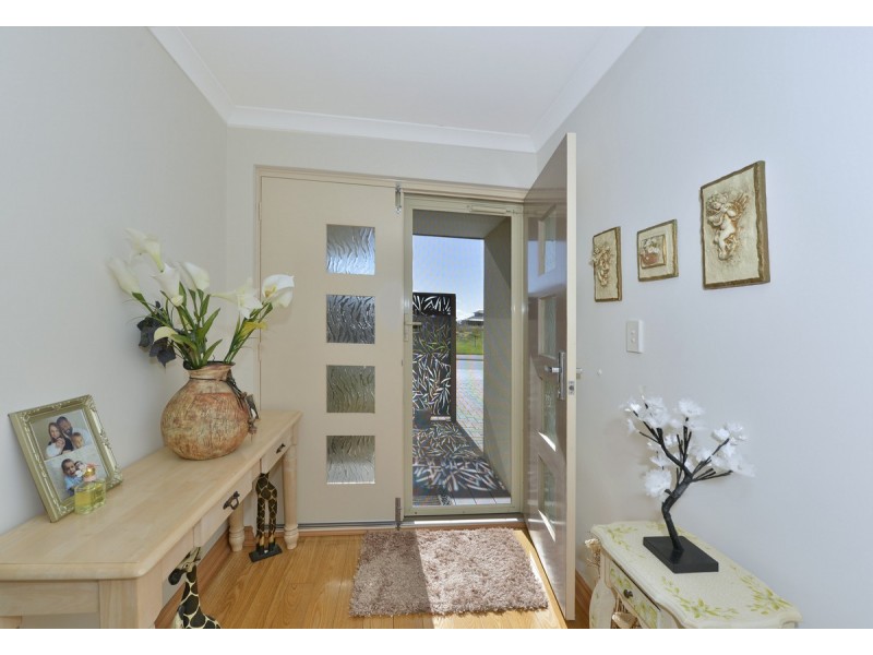 53 Leisure Way, Halls Head WA 6210