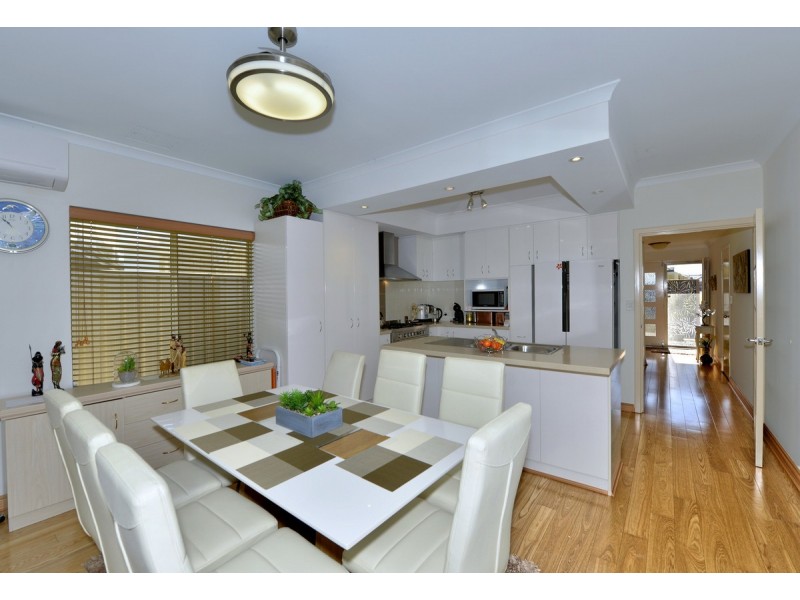 53 Leisure Way, Halls Head WA 6210