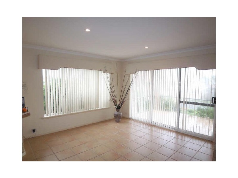 14 Hamilton Way, Silver Sands WA 6210
