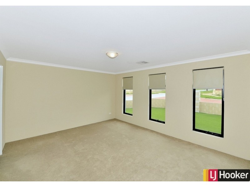11 Endeavour Circle, Wannanup WA 6210