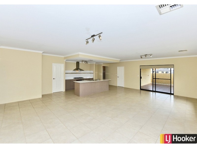 11 Endeavour Circle, Wannanup WA 6210