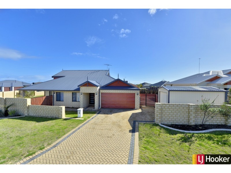 20 Bookleaf Loop, Halls Head WA 6210
