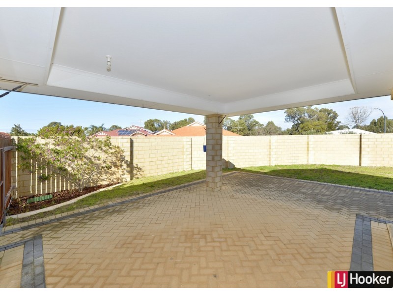 20 Bookleaf Loop, Halls Head WA 6210
