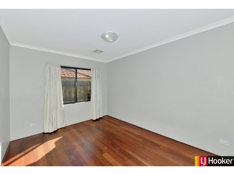 20 Bookleaf Loop, Halls Head WA 6210