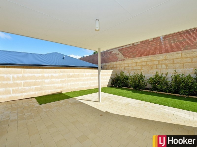 15 Agonis Way, Wannanup WA 6210