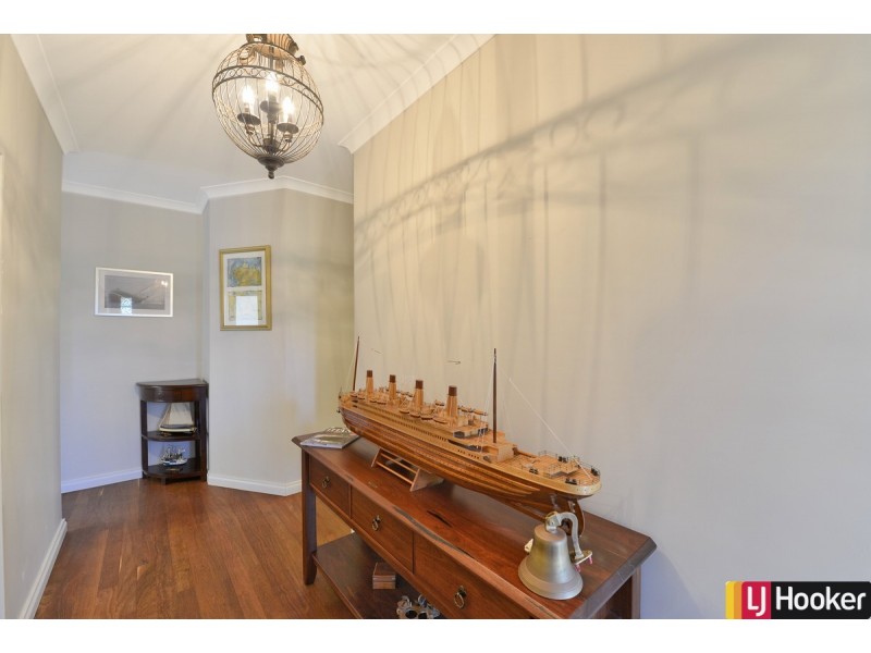 4 Nutbush Avenue, Falcon WA 6210