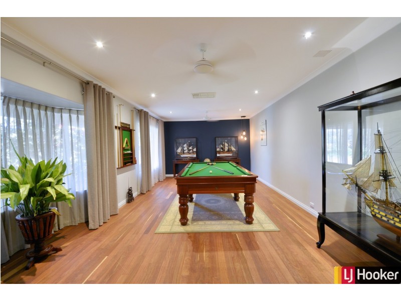 4 Nutbush Avenue, Falcon WA 6210