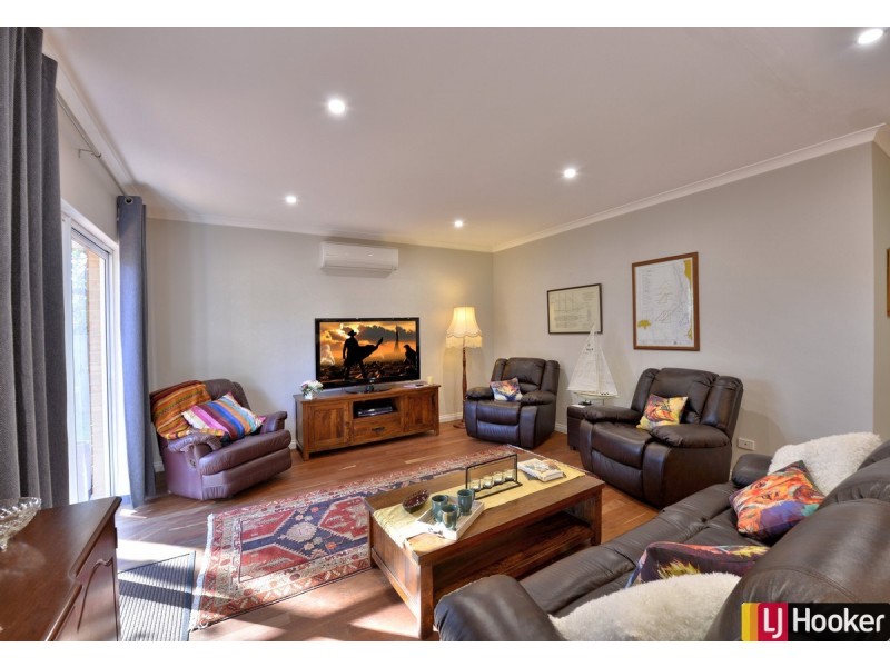 4 Nutbush Avenue, Falcon WA 6210