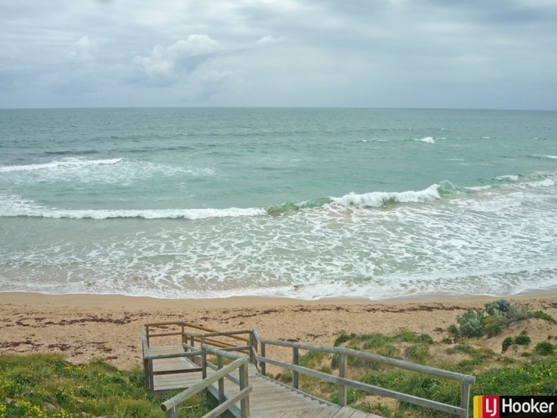 1/16 Mippi Road, Halls Head WA 6210