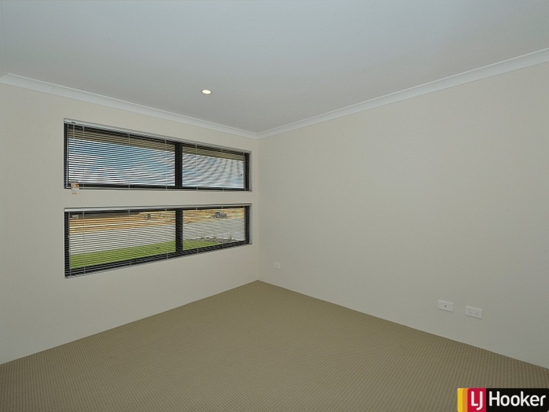 12 Harvey Crescent, South Yunderup WA 6208