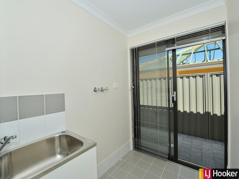 12 Harvey Crescent, South Yunderup WA 6208