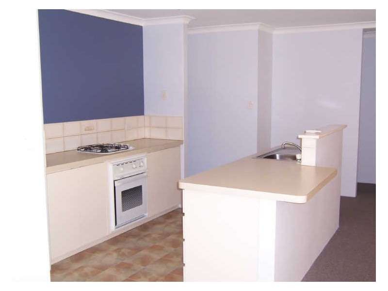 10B Coppercups Place, Halls Head WA 6210