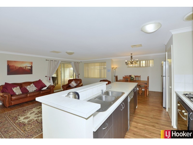 7 Ferncliffe Parkway, Meadow Springs WA 6210