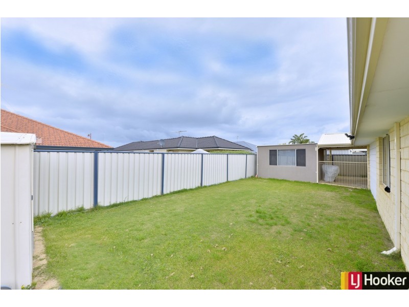 7 Ferncliffe Parkway, Meadow Springs WA 6210