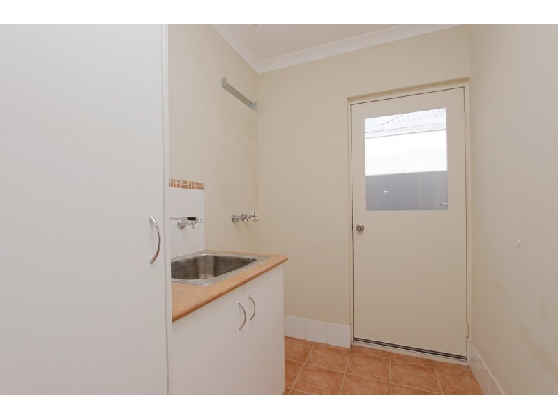 9/15 Creery Street, Dudley Park WA 6210