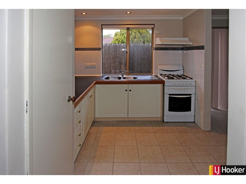 9/3 Merope Close, Rockingham WA 6168