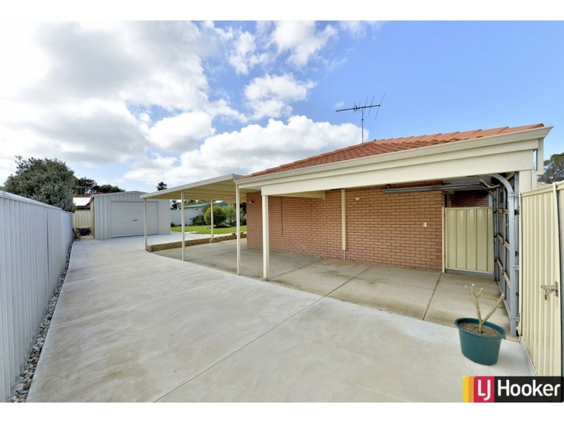 11 Waterfall Cove, Greenfields WA 6210