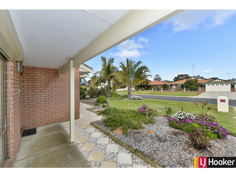 11 Waterfall Cove, Greenfields WA 6210