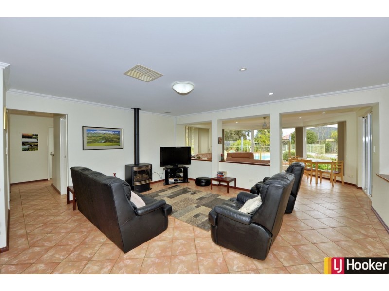 16 Haven Place, Pinjarra WA 6208