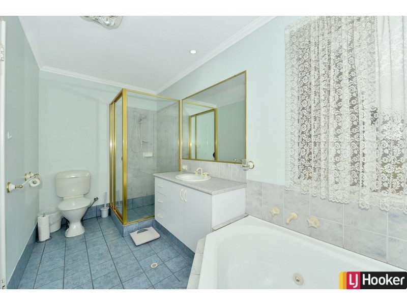 16 Haven Place, Pinjarra WA 6208