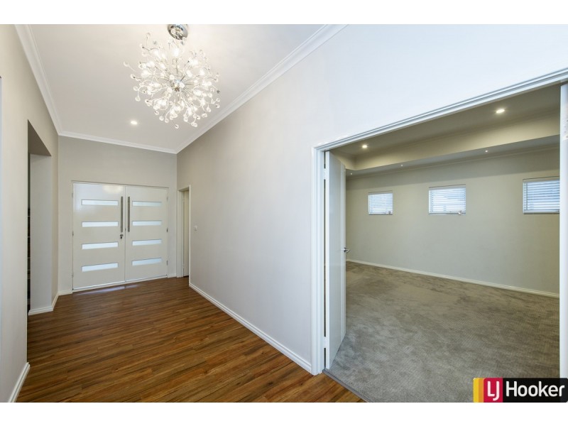 30 Watson Avenue, Coodanup WA 6210