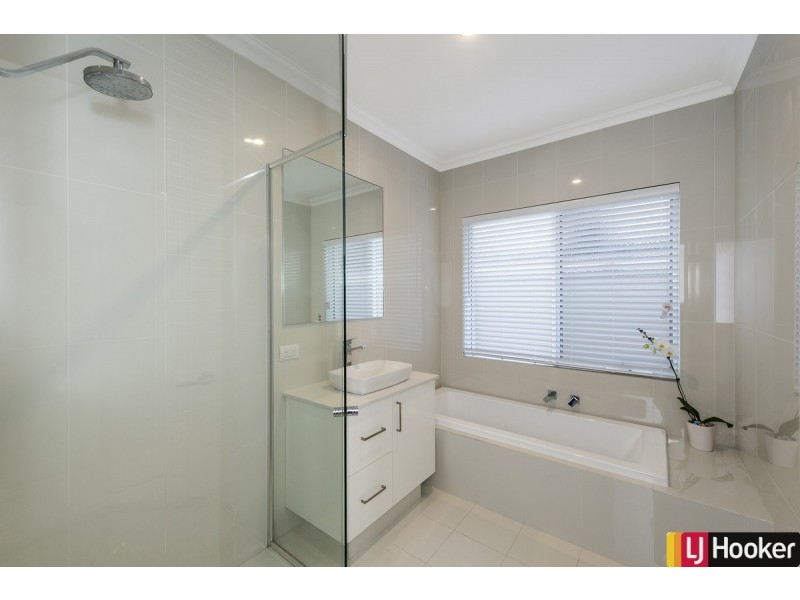 30 Watson Avenue, Coodanup WA 6210