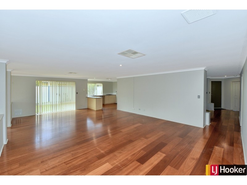 40 Grandmere Parade, Meadow Springs WA 6210