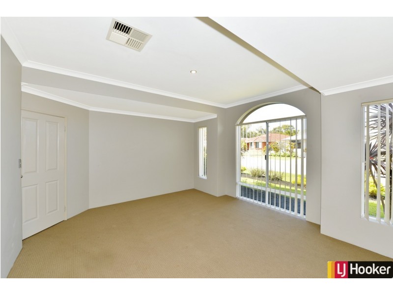 40 Grandmere Parade, Meadow Springs WA 6210