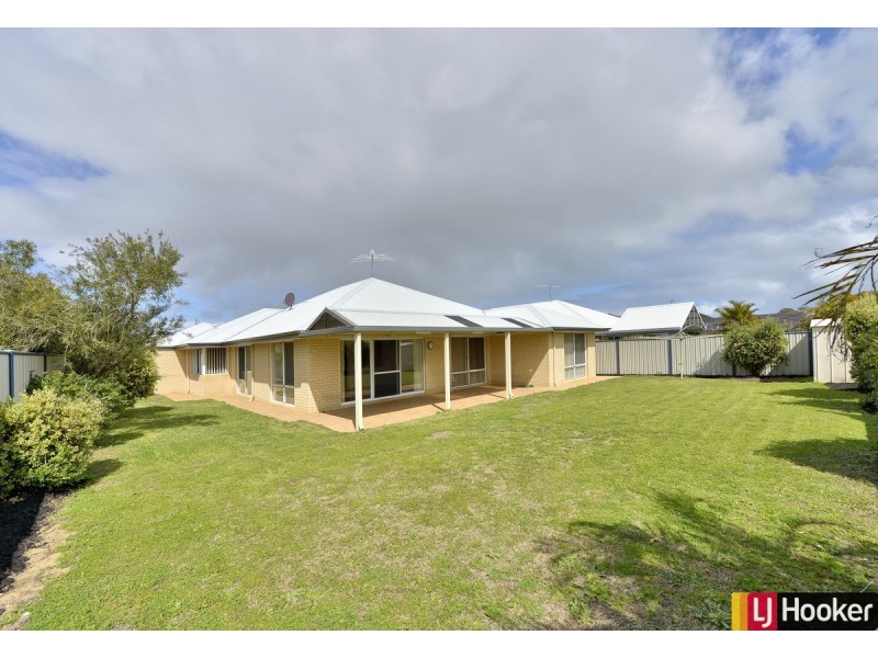 40 Grandmere Parade, Meadow Springs WA 6210