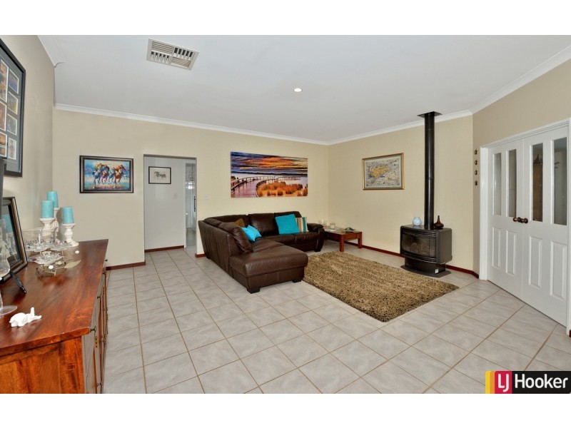 16 Fremont Crescent, Secret Harbour WA 6173