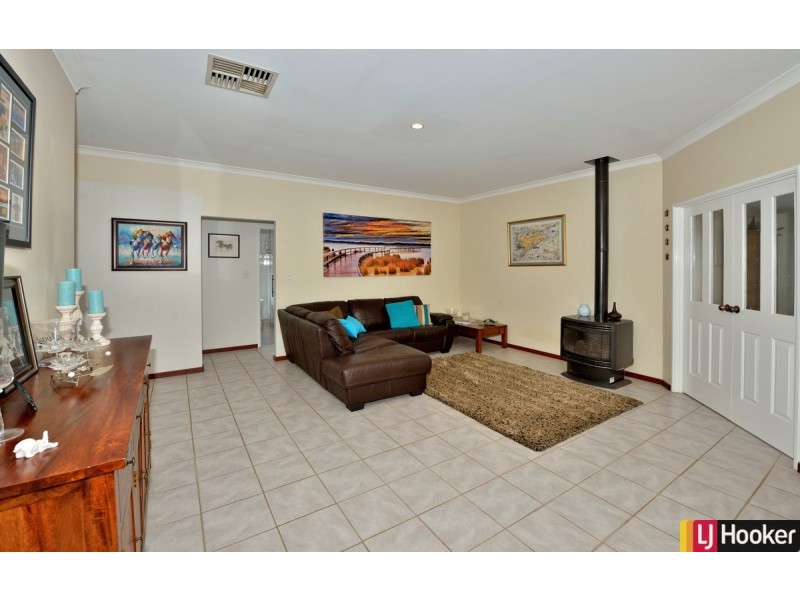 16 Fremont Crescent, Secret Harbour WA 6173